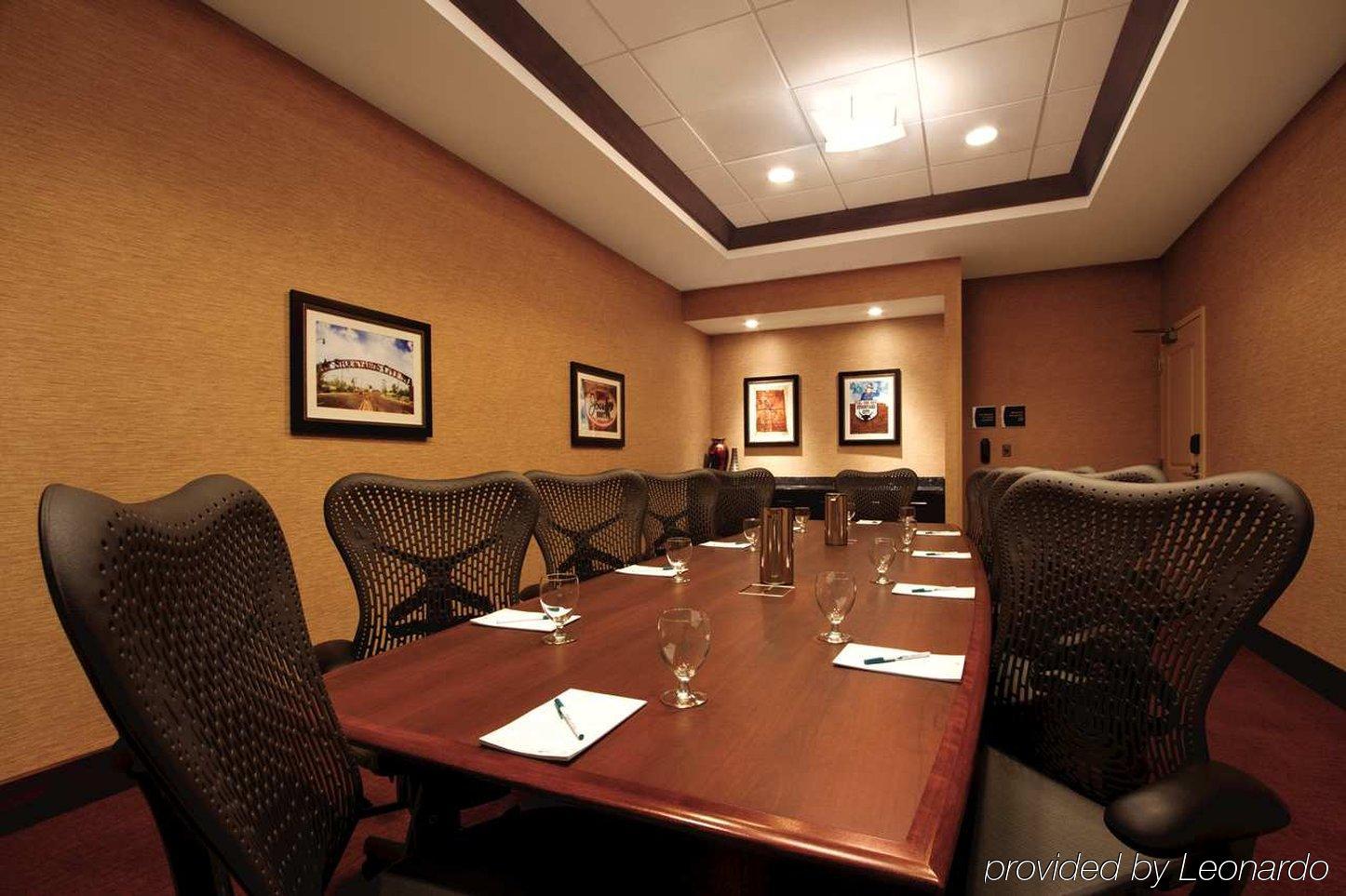 Hilton Garden Inn Oklahoma City/Bricktown Zewnętrze zdjęcie